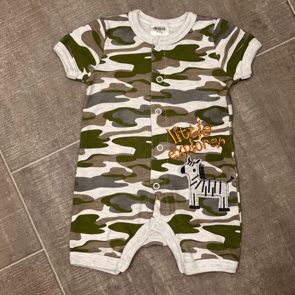 Boys baby onesie with camo print.  Size 0-3